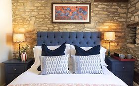 The Sheep On Sheep Street Hotel